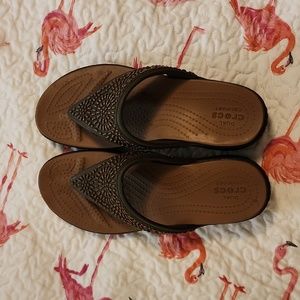 Womens crocs size 8